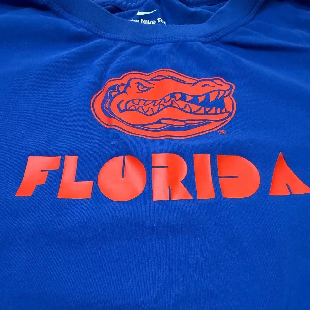 Nike Women's XL Royal Florida Gators Short Sleeve Crop Performance T-Shirt
